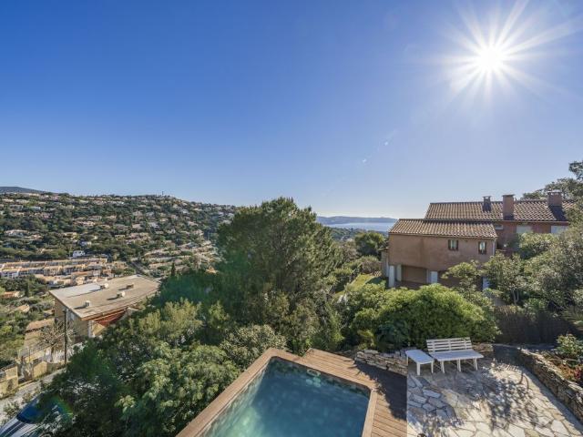 Villa de luxe de 5 pièces en vente Cavalaire sur Mer, Provence Alpes Côte d'Azur