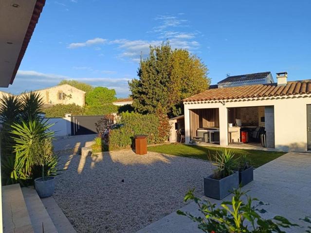 Villa de luxe de 5 pièces en vente Eyguières, Provence Alpes Côte d'Azur