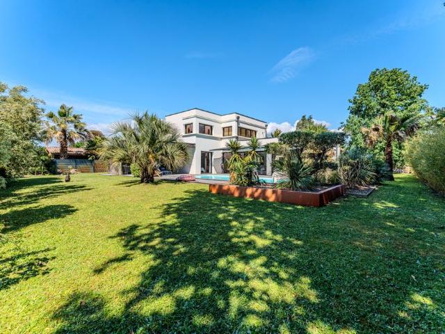 Villa de luxe de 5 pièces en vente Gujan Mestras, France