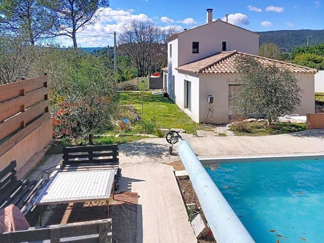 Villa de luxe de 5 pièces en vente Garéoult, Provence Alpes Côte d'Azur