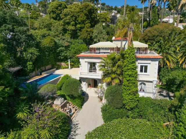 Villa de luxe de 5 pièces en vente Golfe Juan, Provence Alpes Côte d'Azur