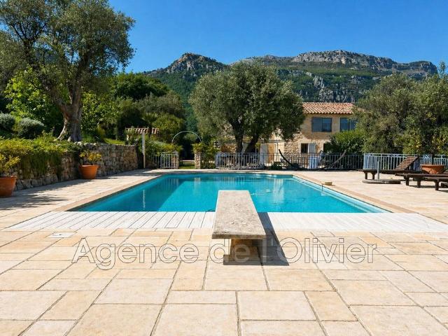 Villa de luxe de 5 pièces en vente Le Bar sur Loup, France