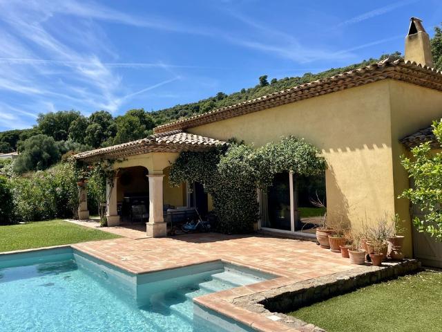 Villa de luxe de 5 pièces en vente Le Plan de la Tour, France