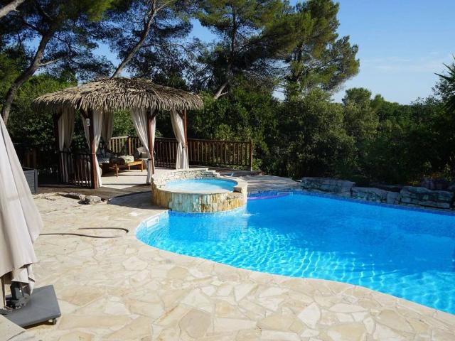 Villa de luxe de 5 pièces en vente Roquefort les Pins, Provence Alpes Côte d'Azur
