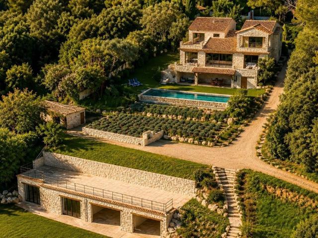 Villa de luxe de 5 pièces en vente Saint Paul, Provence Alpes Côte d'Azur