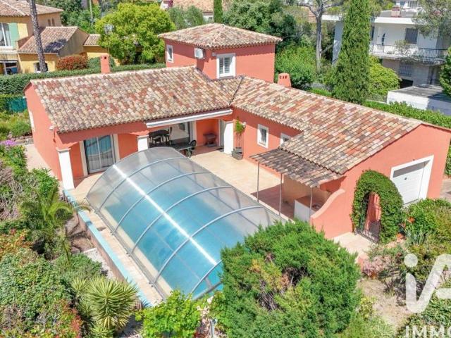 Villa de luxe de 5 pièces en vente Saint Raphaël, Provence Alpes Côte d'Azur