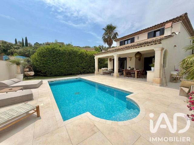 Villa de luxe de 5 pièces en vente Sainte Maxime, Provence Alpes Côte d'Azur