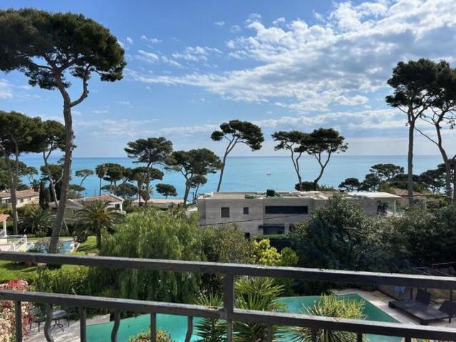 Villa de luxe de 6 chambres en vente Cap d'Antibes, France