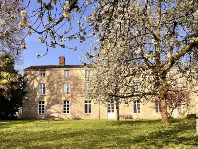 Villa de luxe de 6 chambres en vente Luçon, France
