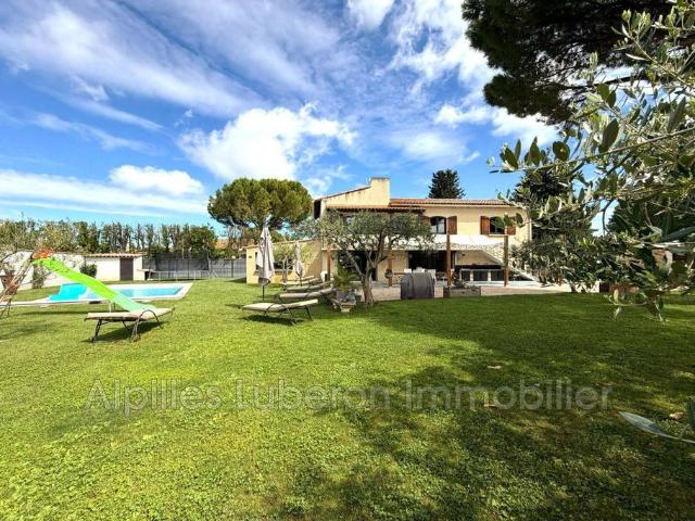 Villa de luxe de 6 pièces en location Plan d'Orgon, Provence Alpes Côte d'Azur