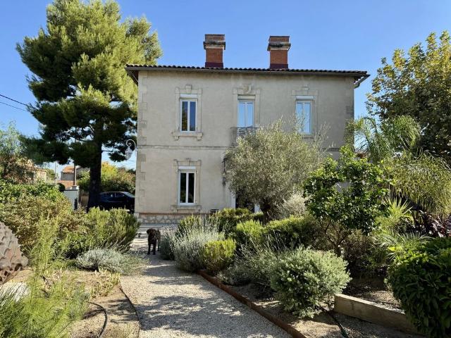 Villa de luxe de 6 pièces en vente Marseille, Provence Alpes Côte d'Azur