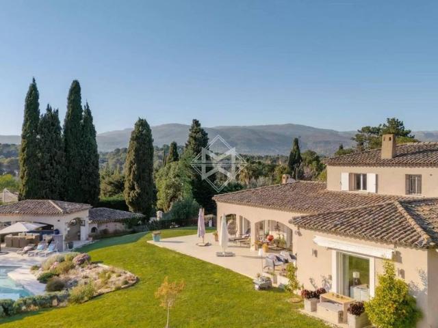 Villa de luxe de 6 pièces en vente Mougins, Provence Alpes Côte d'Azur