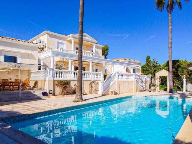 Villa de luxe de 6 pièces en vente Ollioules, Provence Alpes Côte d'Azur