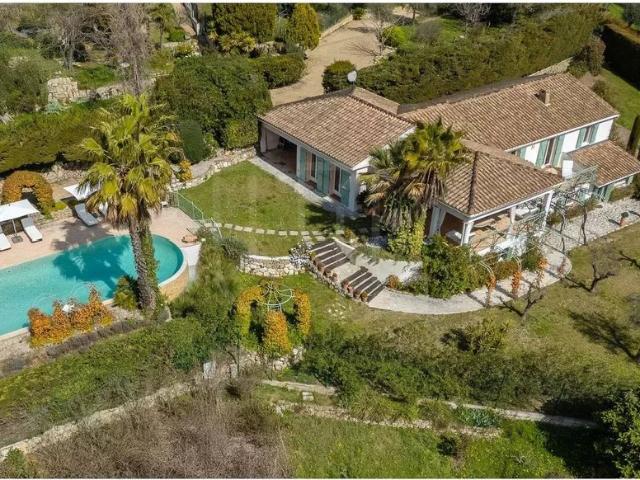 Villa de luxe de 6 pièces en vente Opio, Provence Alpes Côte d'Azur