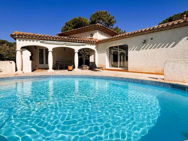 Villa de luxe de 6 pièces en vente Agde, France