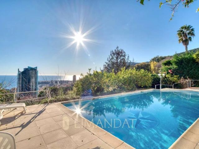 Villa de luxe de 6 pièces en vente Beausoleil, Provence Alpes Côte d'Azur