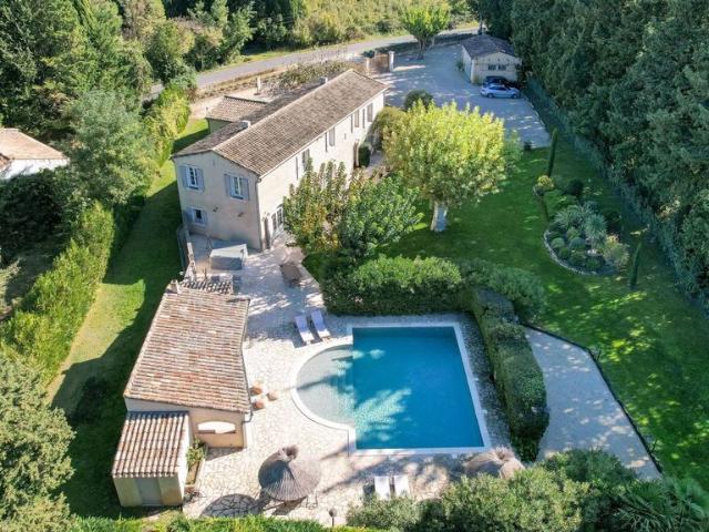 Villa de luxe de 6 pièces en vente Cabannes, Provence Alpes Côte d'Azur