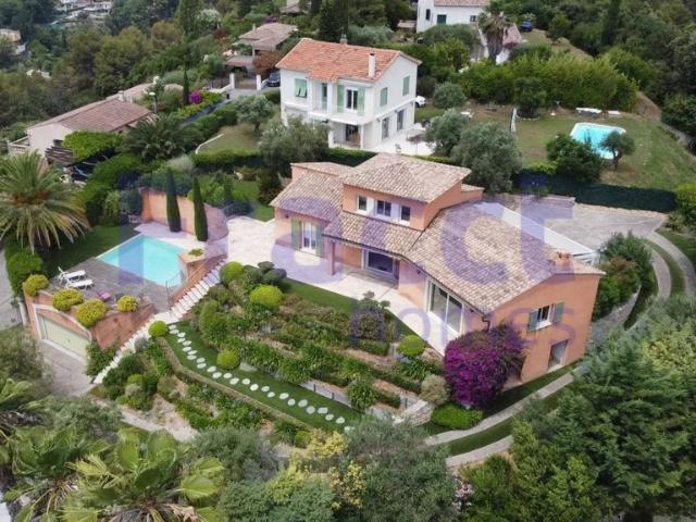 Villa de luxe de 6 pièces en vente Cagnes sur Mer, Provence Alpes Côte d'Azur