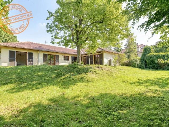Villa de luxe de 6 pièces en vente Champagne au Mont d'Or, Auvergne Rhône Alpes