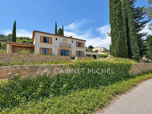 Villa de luxe de 6 pièces en vente Grasse, Provence Alpes Côte d'Azur