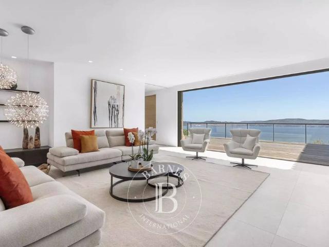 Maison de luxe de 6 pièces en vente à Grimaud, France