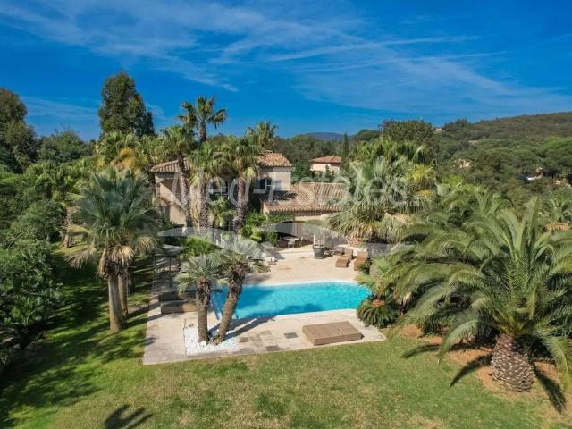 Villa de luxe de 6 pièces en vente Grimaud, Provence Alpes Côte d'Azur