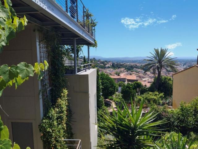 Villa de luxe de 6 pièces en vente Hyères, Provence Alpes Côte d'Azur