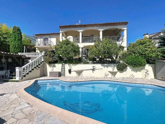 Villa de luxe de 6 pièces en vente La Gaude, Provence Alpes Côte d'Azur