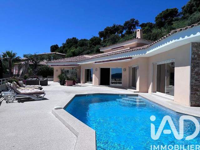 Villa de luxe de 6 pièces en vente La Londe les Maures, France