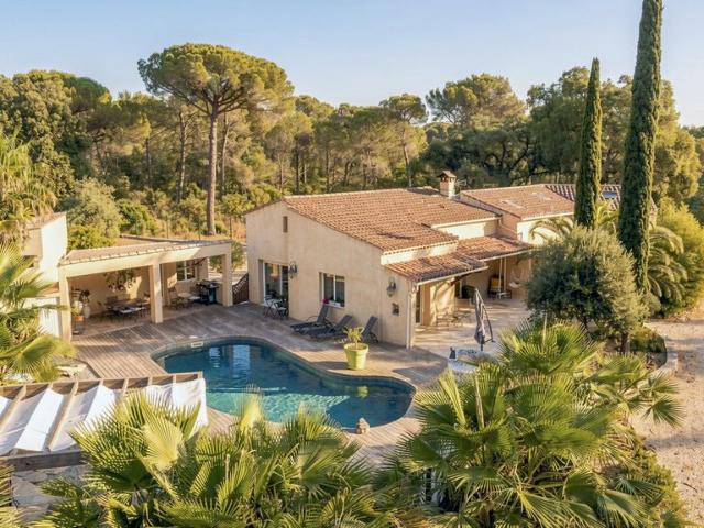 Villa de luxe de 6 pièces en vente Le Cannet des Maures, Provence Alpes Côte d'Azur