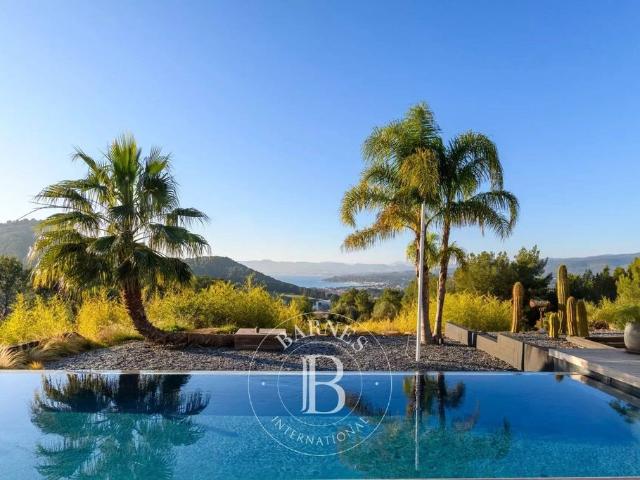 Villa de luxe de 6 pièces en vente Saint Cyr sur Mer, Provence Alpes Côte d'Azur