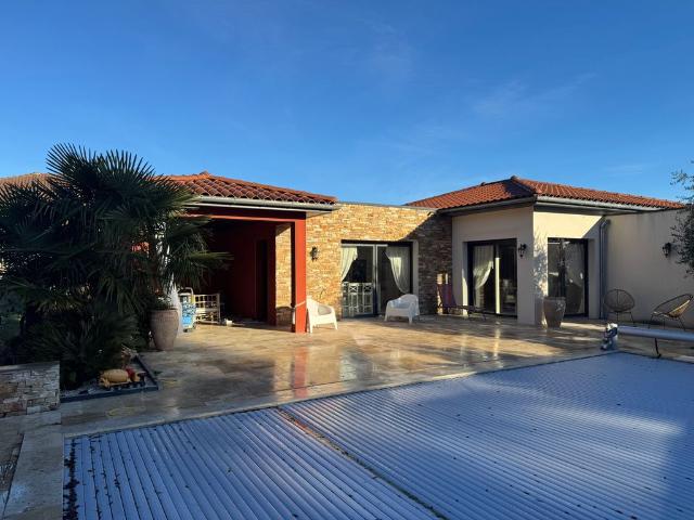 Villa de luxe de 6 pièces en vente Saint Chamond, Auvergne Rhône Alpes