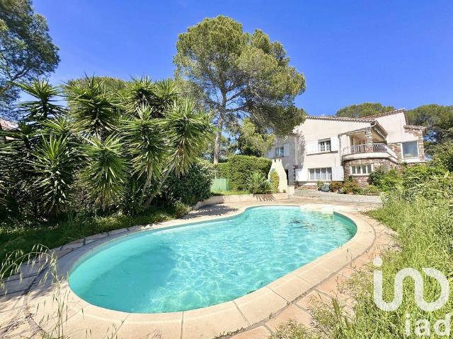 Villa de luxe de 6 pièces en vente Saint Raphaël, Provence Alpes Côte d'Azur
