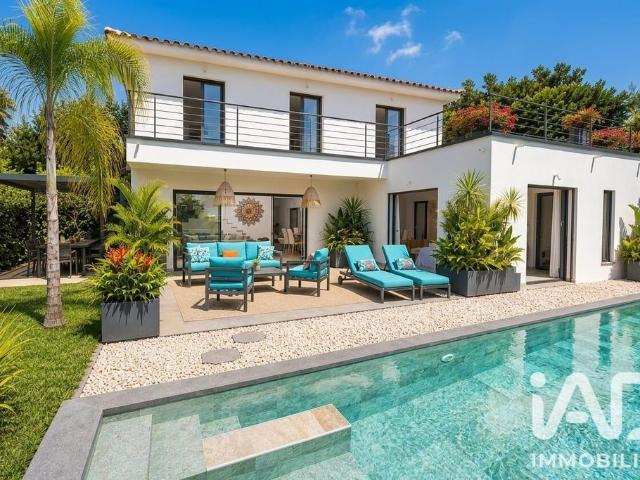 Villa de luxe de 6 pièces en vente Sanary sur Mer, France