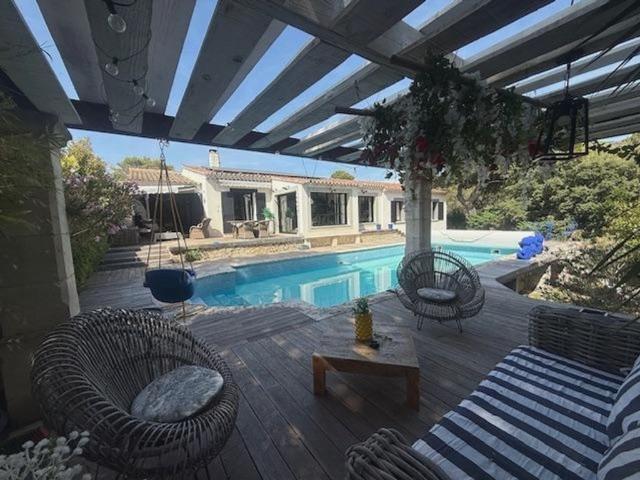 Villa de luxe de 6 pièces en vente Taillades, Provence Alpes Côte d'Azur