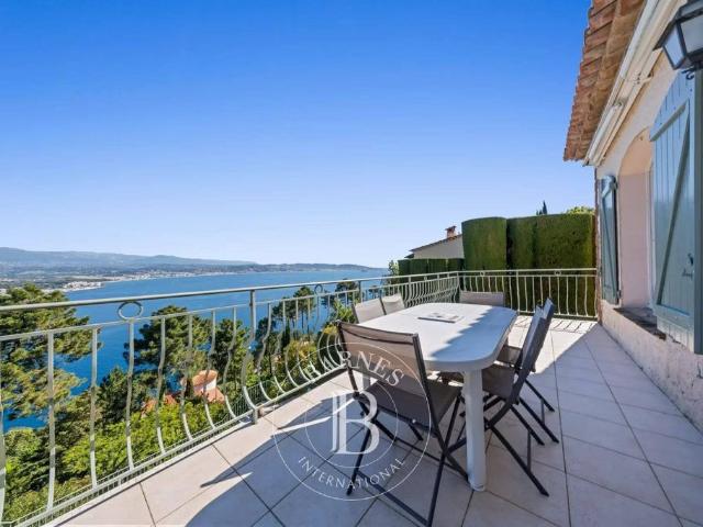 Villa de luxe de 6 pièces en vente Théoule sur Mer, Provence Alpes Côte d'Azur