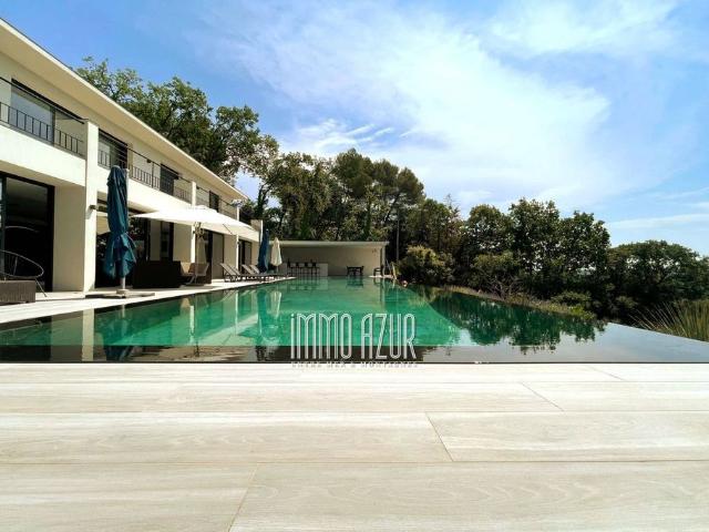 Villa de luxe de 6 pièces en vente Tourrettes sur Loup, France