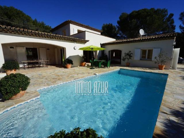 Villa de luxe de 6 pièces en vente Tourrettes sur Loup, Provence Alpes Côte d'Azur