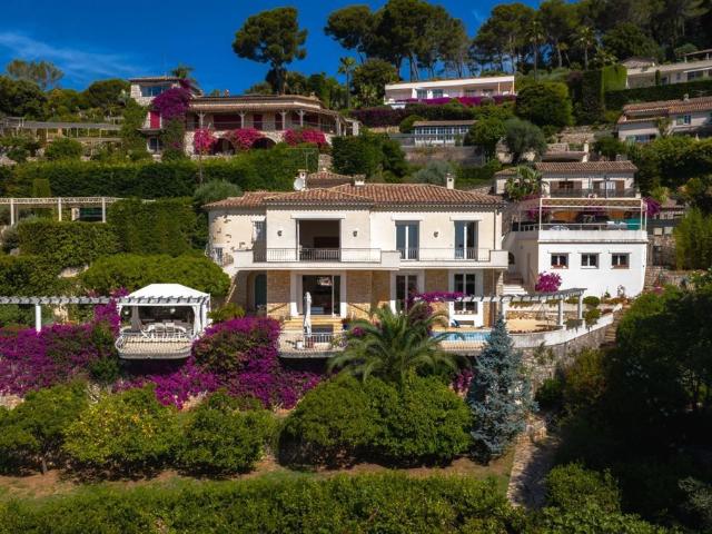 Villa de luxe de 6 pièces en vente Vallauris, Provence Alpes Côte d'Azur