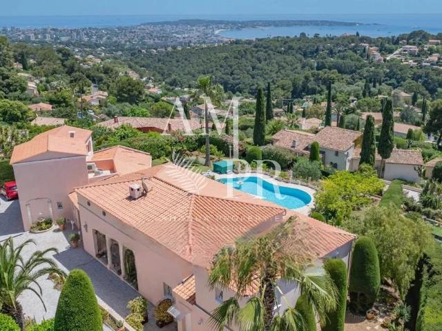 Villa de luxe de 6 pièces en vente Vallauris, Provence Alpes Côte d'Azur