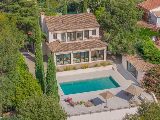 Villa de luxe de 6 pièces en vente Vallauris, Provence Alpes Côte d'Azur