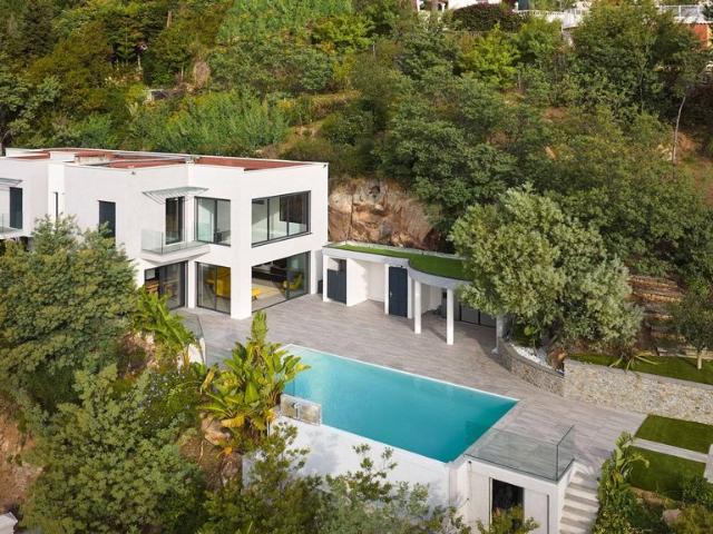 Villa de luxe de 7 pièces en vente Mandelieu la Napoule, Provence Alpes Côte d'Azur