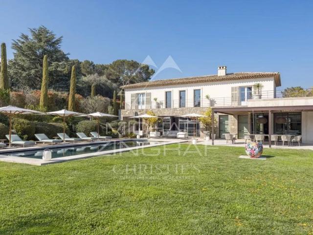 Villa de luxe de 7 pièces en vente Mougins, Provence Alpes Côte d'Azur