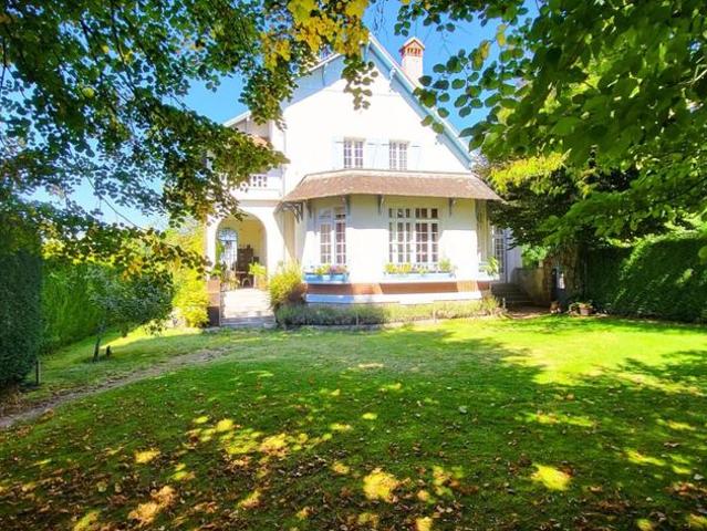 Villa de 7 pièces de luxe en vente Néris les Bains, France
