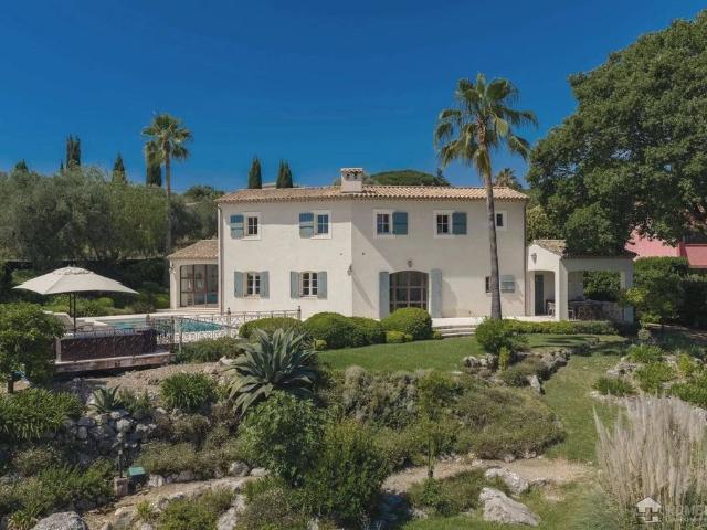 Villa de luxe de 7 pièces en vente Biot, Provence Alpes Côte d'Azur