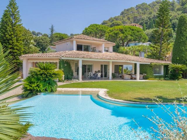 Villa de luxe de 7 pièces en vente Cannes, Provence Alpes Côte d'Azur