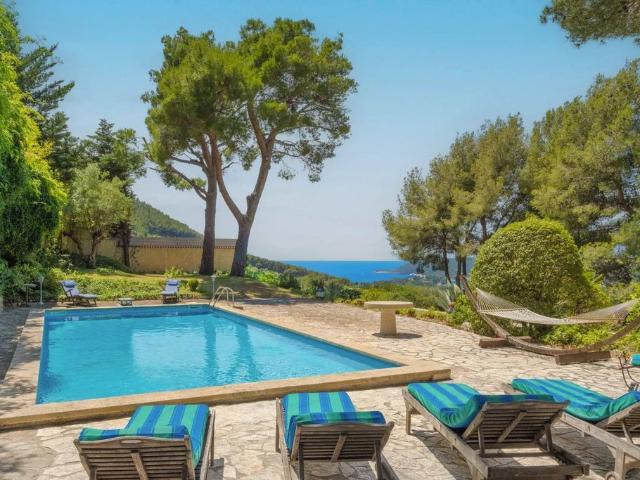 Villa de luxe de 7 pièces en vente Cassis, Provence Alpes Côte d'Azur