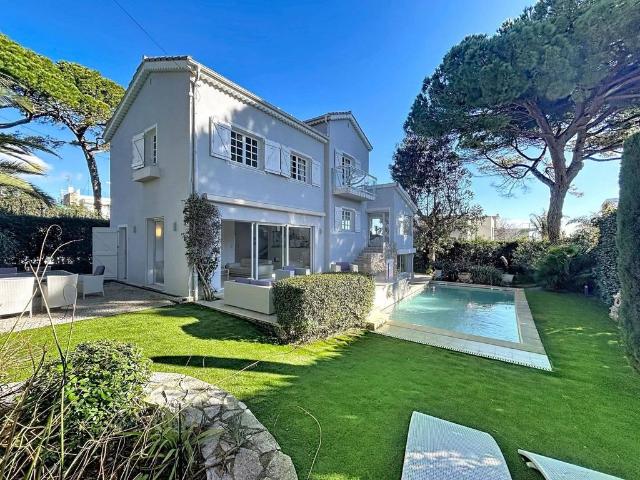 Villa de luxe de 7 pièces en vente Cap d'Antibes, France