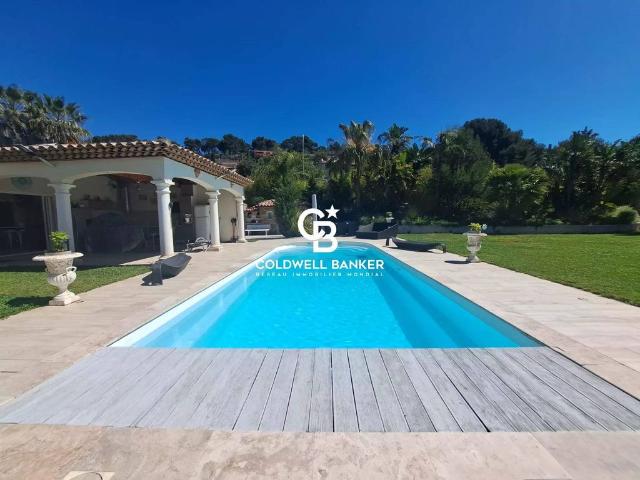 Villa de luxe de 7 pièces en vente Carqueiranne, France