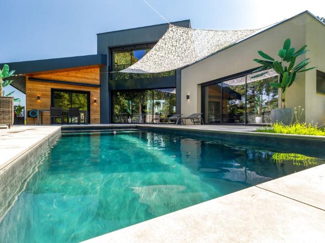 Villa de luxe de 7 pièces en vente Chambéry, France